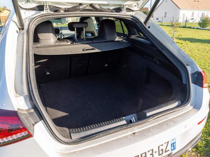 Transport de colis à Gombergean